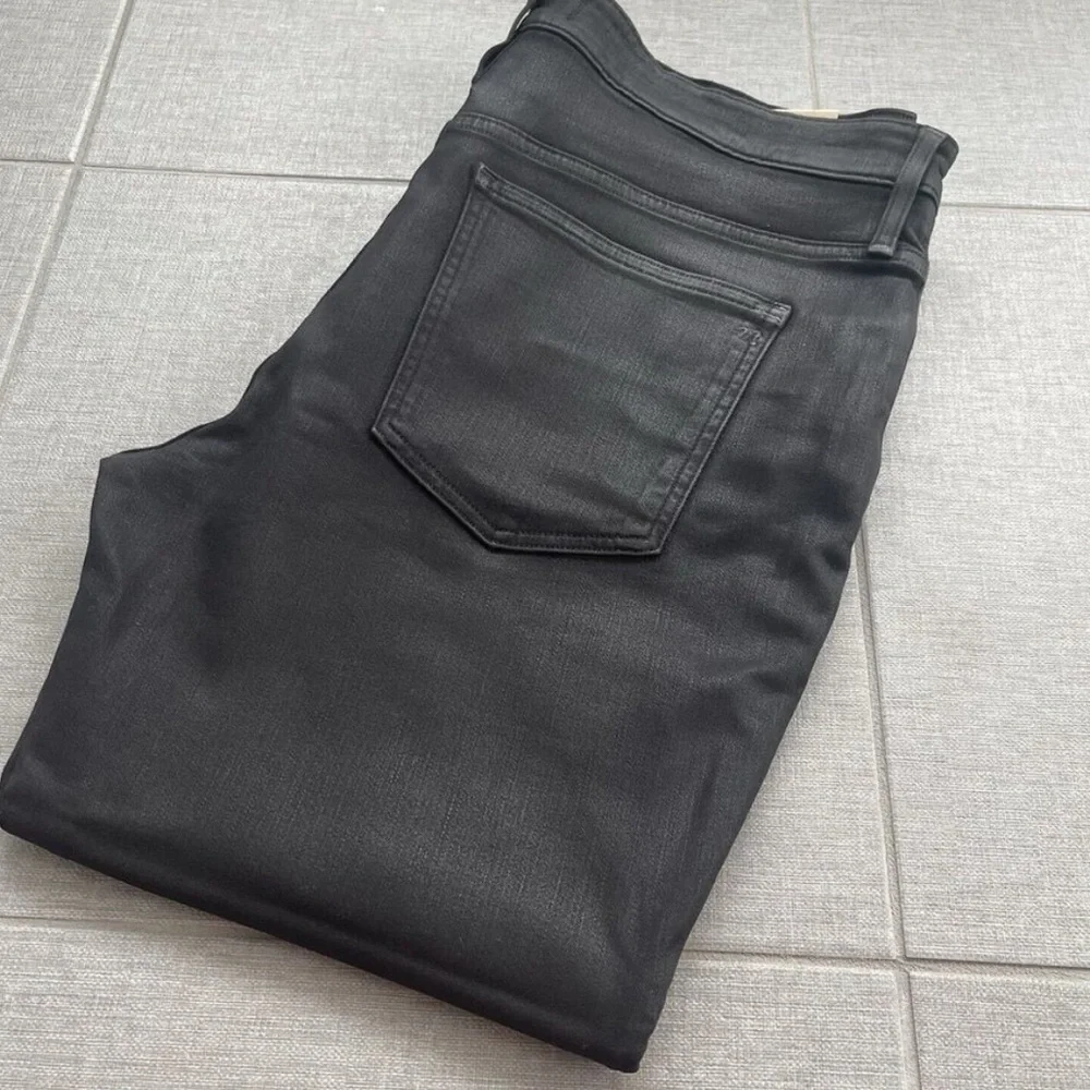 Madewell Mid-Rise Kick Out Jeans - Picture 10 of 12